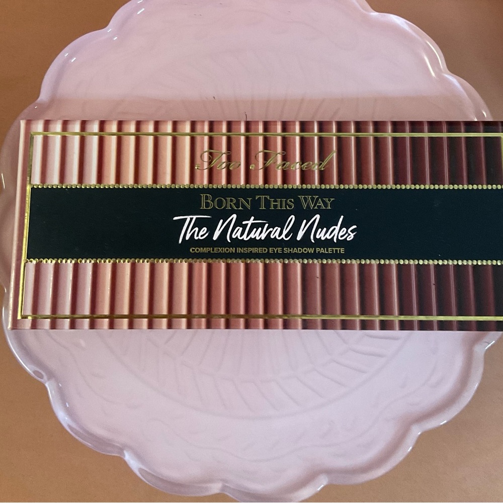 Two Faced Born This Way Eyeshadow Palette The Natural Nudes